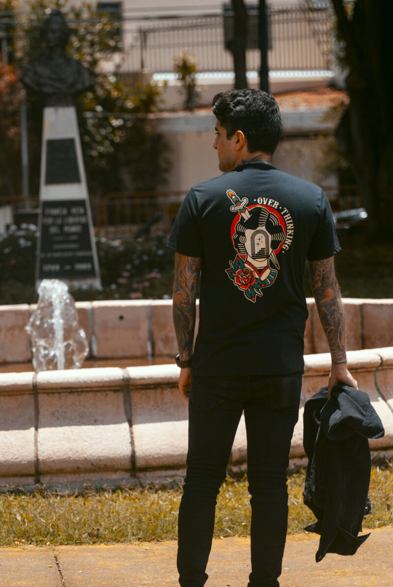 T shirt Overthinking - Imagen 3